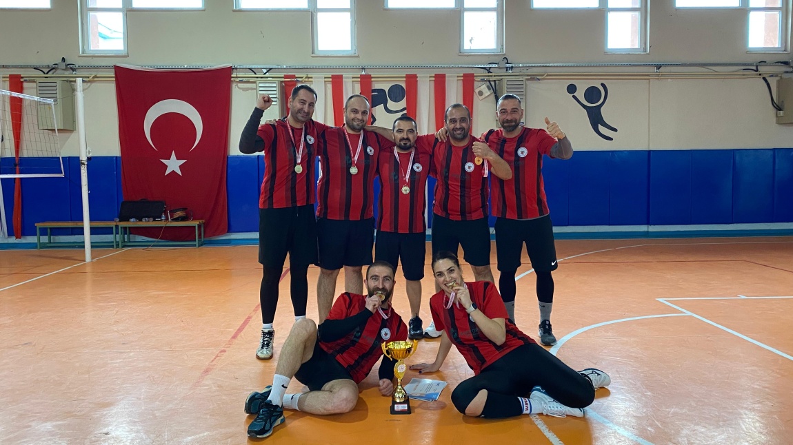 KURUMLAR ARASI VOLEYBOL TURNUVASI ŞAMPİYONU